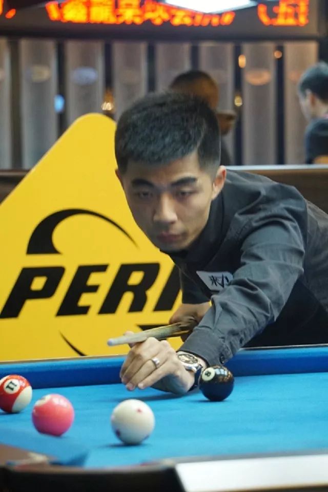 布与球队的 布与球队的